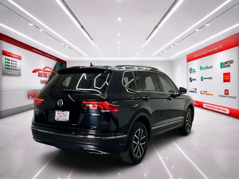 Used 2021 Volkswagen Tiguan SE w/ Panoramic Sunroof Package AWD/4WD image 7