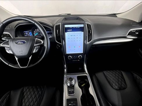 Used 2024 Ford Edge Titanium image 21