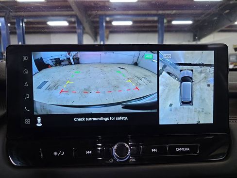 Used 2025 Mitsubishi Outlander SE image 20