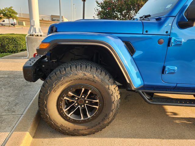 Used 2025 Jeep Wrangler Unlimited Rubicon AWD/4WD image 7
