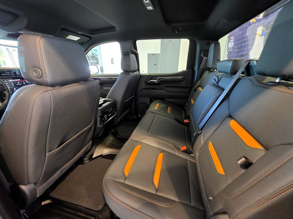 Used 2025 GMC Sierra 1500 AT4 AWD/4WD image 61