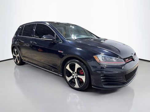 Used 2017 Volkswagen GTI SE image 5