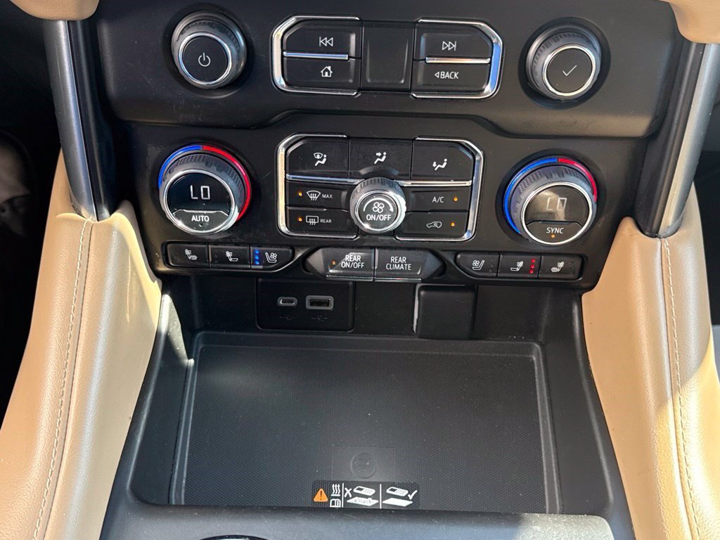 Used 2023 Chevrolet Tahoe Premier AWD/4WD image 28