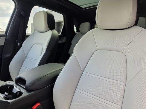 New 2026 Porsche Cayenne S AWD/4WD image 5