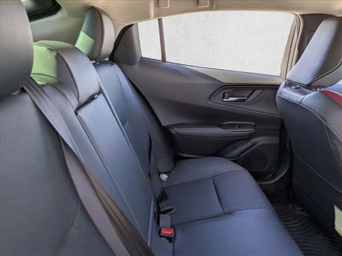 Certified 2025 Toyota Prius Plug-In Hybrid image 18