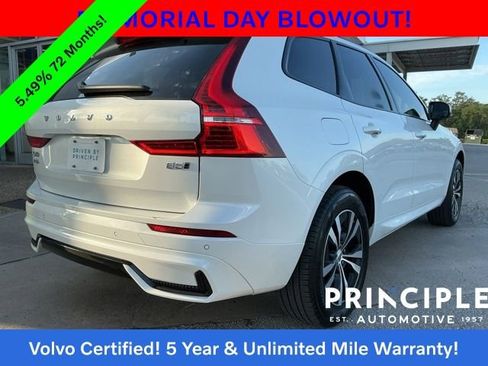 Certified 2025 Volvo XC60 B5 Core AWD/4WD image 11