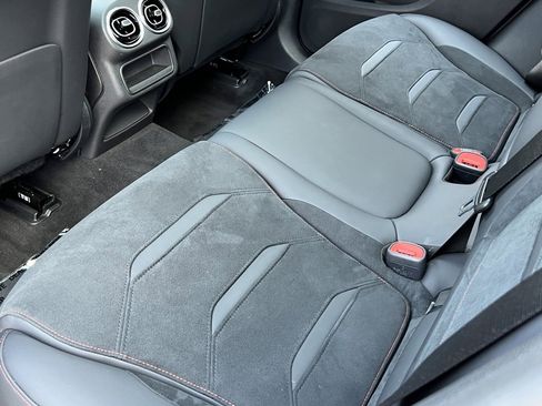 Used 2024 Mercedes-Benz GLC 43 AMG 4MATIC image 19