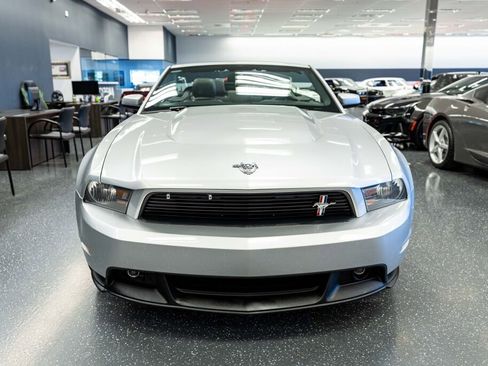 Used 2012 Ford Mustang GT Premium w/ Electronics Pkg image 2