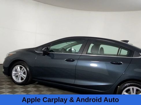 Used 2017 Chevrolet Cruze LT w/ Convenience Package image 8