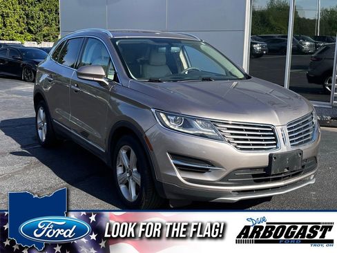 Used 2018 Lincoln MKC Premiere AWD/4WD image 1
