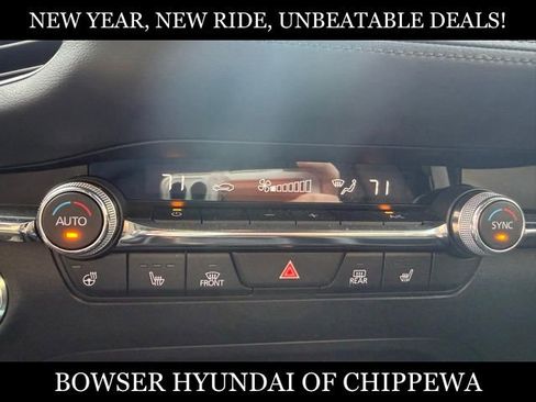 Used 2023 MAZDA MAZDA3 AWD 2.5 Turbo Hatchback w/ Appearance Package image 4