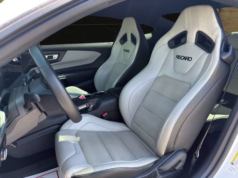 Used 2024 Ford Mustang GT Premium w/ GT Performance Package RWD image 5