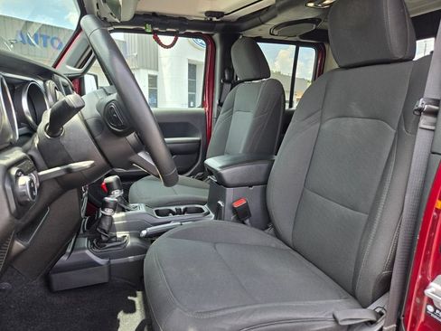 Used 2021 Jeep Gladiator Sport AWD/4WD image 10