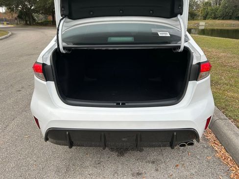 Certified 2024 Toyota Corolla SE image 10