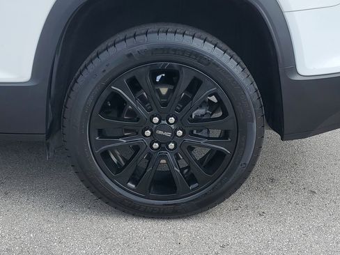 Used 2023 GMC Acadia SLT w/ Elevation Edition image 31