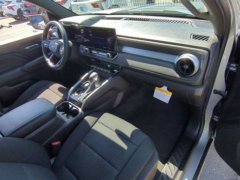 Used 2023 Chevrolet Colorado LT w/ LT Convenience Package II image 28
