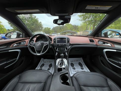 Used 2017 Buick Regal Premium w/ Driver Confidence Package #1 FWD image 17