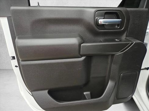 Used 2023 Chevrolet Silverado 2500 LT AWD/4WD image 11
