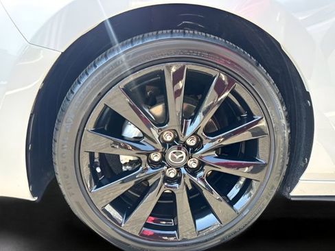 Used 2024 MAZDA MAZDA3 s FWD image 36