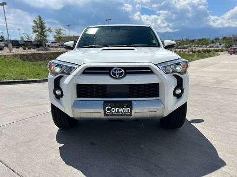 Used 2023 Toyota 4Runner TRD Off-Road Premium w/ Moonroof Package AWD/4WD image 2