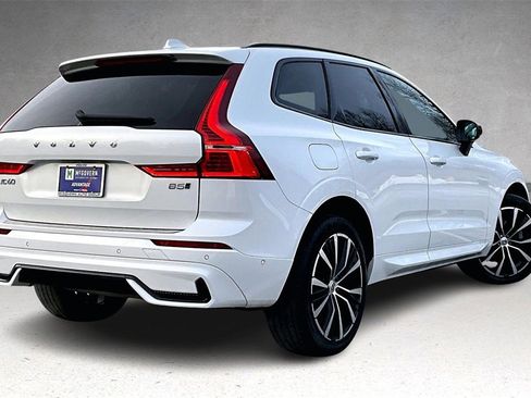 Used 2023 Volvo XC60 B5 Plus w/ Climate Package image 6