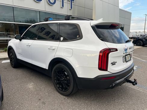 Used 2022 Kia Telluride EX w/ EX Premium Package AWD/4WD image 3