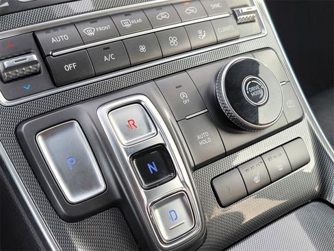 Used 2023 Hyundai Santa Fe SEL image 25