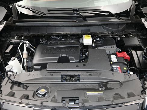 Used 2024 Nissan Pathfinder Platinum w/ Cargo Package image 25