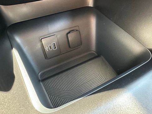 New 2026 Ford Explorer ST-Line w/ ST-Line Street Pack image 21