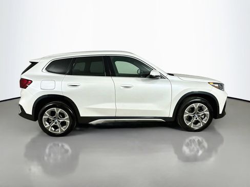 Used 2025 BMW X1 xDrive28i AWD/4WD image 4