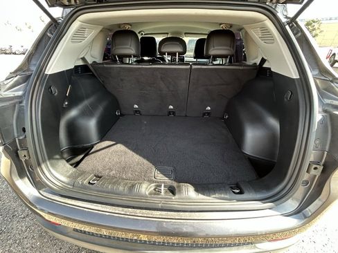 Used 2022 Jeep Compass Limited image 23