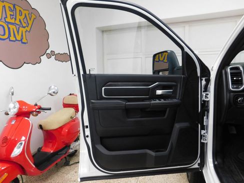 Used 2024 RAM 3500 Big Horn w/ Level 1 Equipment Group image 34