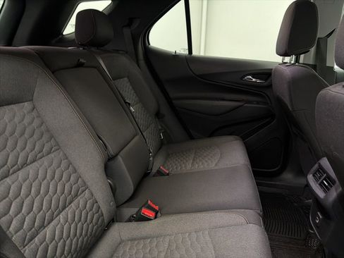 Used 2021 Chevrolet Equinox LT image 28