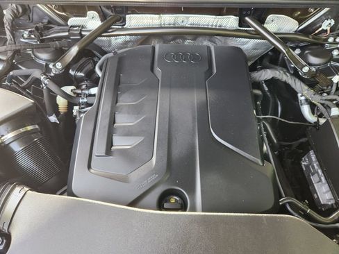 Certified 2025 Audi Q5 Premium Plus w/ Premium Plus AWD/4WD image 37