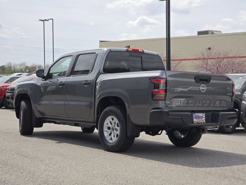 New 2026 Nissan Frontier S w/ Tow Package AWD/4WD image 15