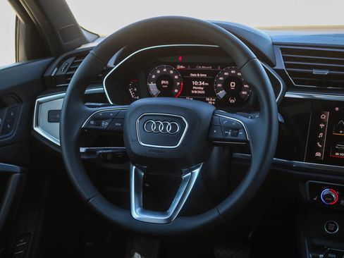 New 2025 Audi Q3 2.0T Premium image 21