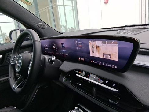 Used 2025 Buick Enclave Sport Touring w/ Power Package image 14