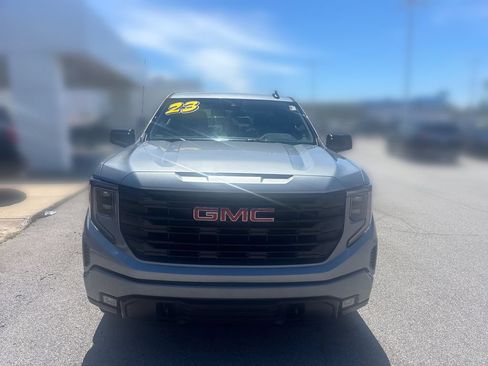 Used 2023 GMC Sierra 1500 Elevation w/ X31 Off-Road Package AWD/4WD image 12