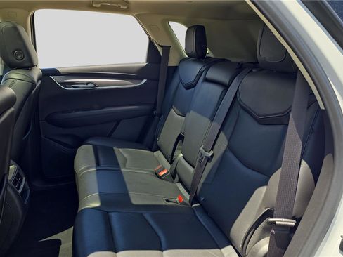 Used 2019 Cadillac XT5 Luxury FWD image 18