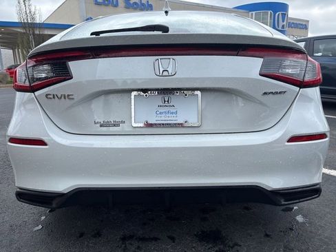 Used 2023 Honda Civic Sport image 6