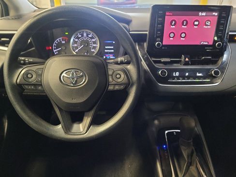 Used 2022 Toyota Corolla LE w/ LE Convenience Package FWD image 22