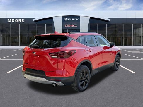 Used 2024 Chevrolet Blazer LT w/ Convenience Package image 3