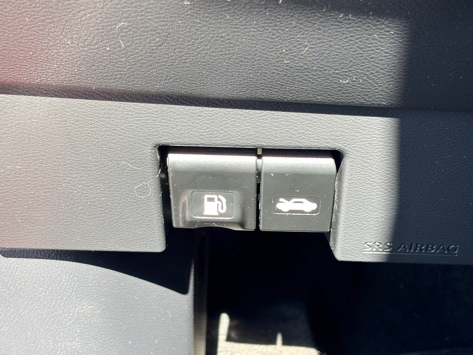 Used 2019 Nissan Kicks SV FWD image 26