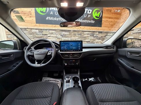 Used 2024 Ford Escape Active w/ Tech Pack #1 AWD/4WD image 16