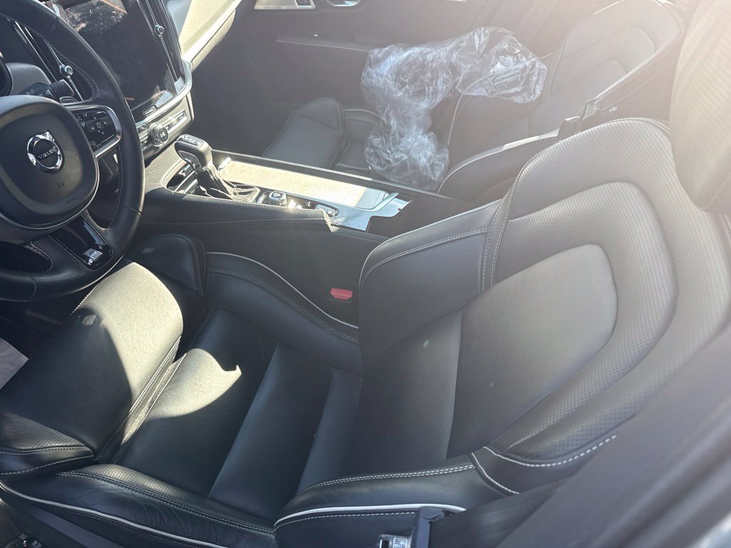Used 2020 Volvo S90 T6 R-Design AWD/4WD image 3