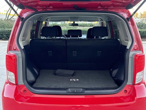 Used 2014 Scion xB image 10