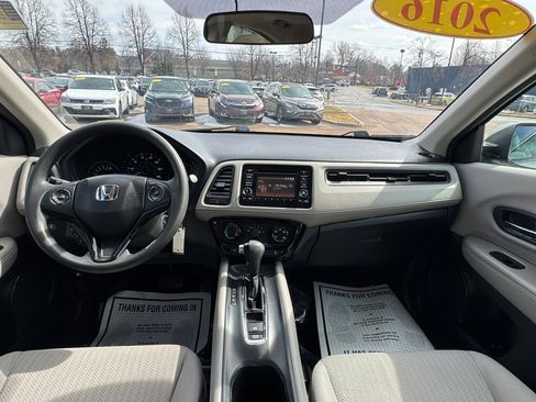 Used 2016 Honda HR-V LX image 13