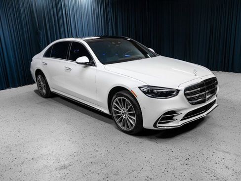 New 2026 Mercedes-Benz S 580 4MATIC Sedan image 3