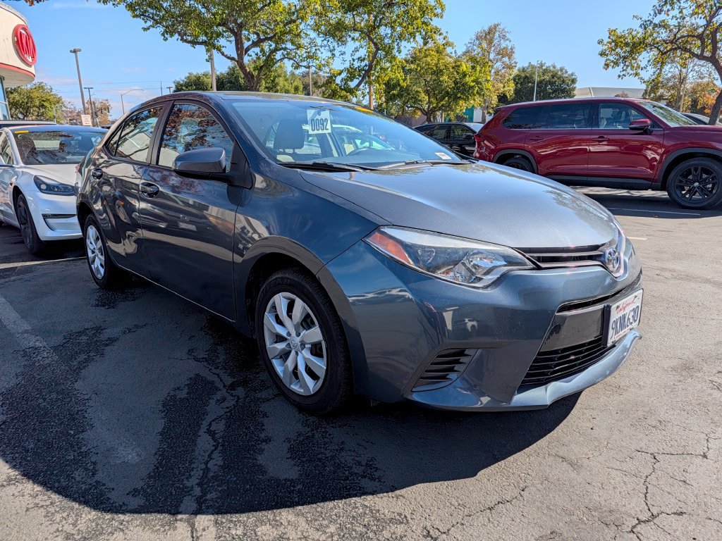 Used 2015 Toyota Corolla LE FWD image 6