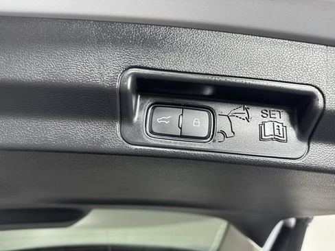 Used 2026 Ford Explorer Active AWD/4WD image 35